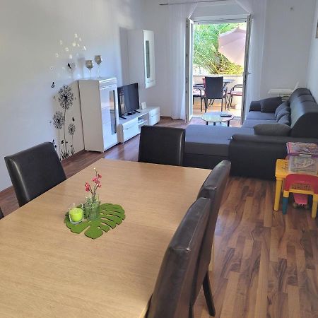 Apartment Adrijana Medulin Exteriör bild