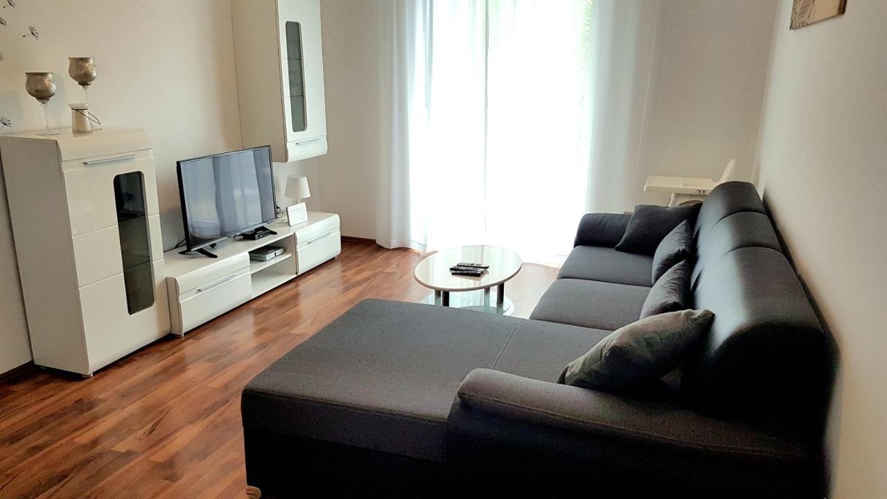 Apartment Adrijana Medulin Exteriör bild