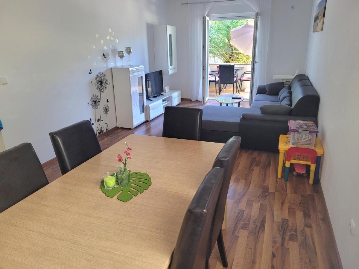Apartment Adrijana Medulin Exteriör bild